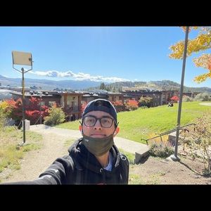 Meet your Posher, Juan